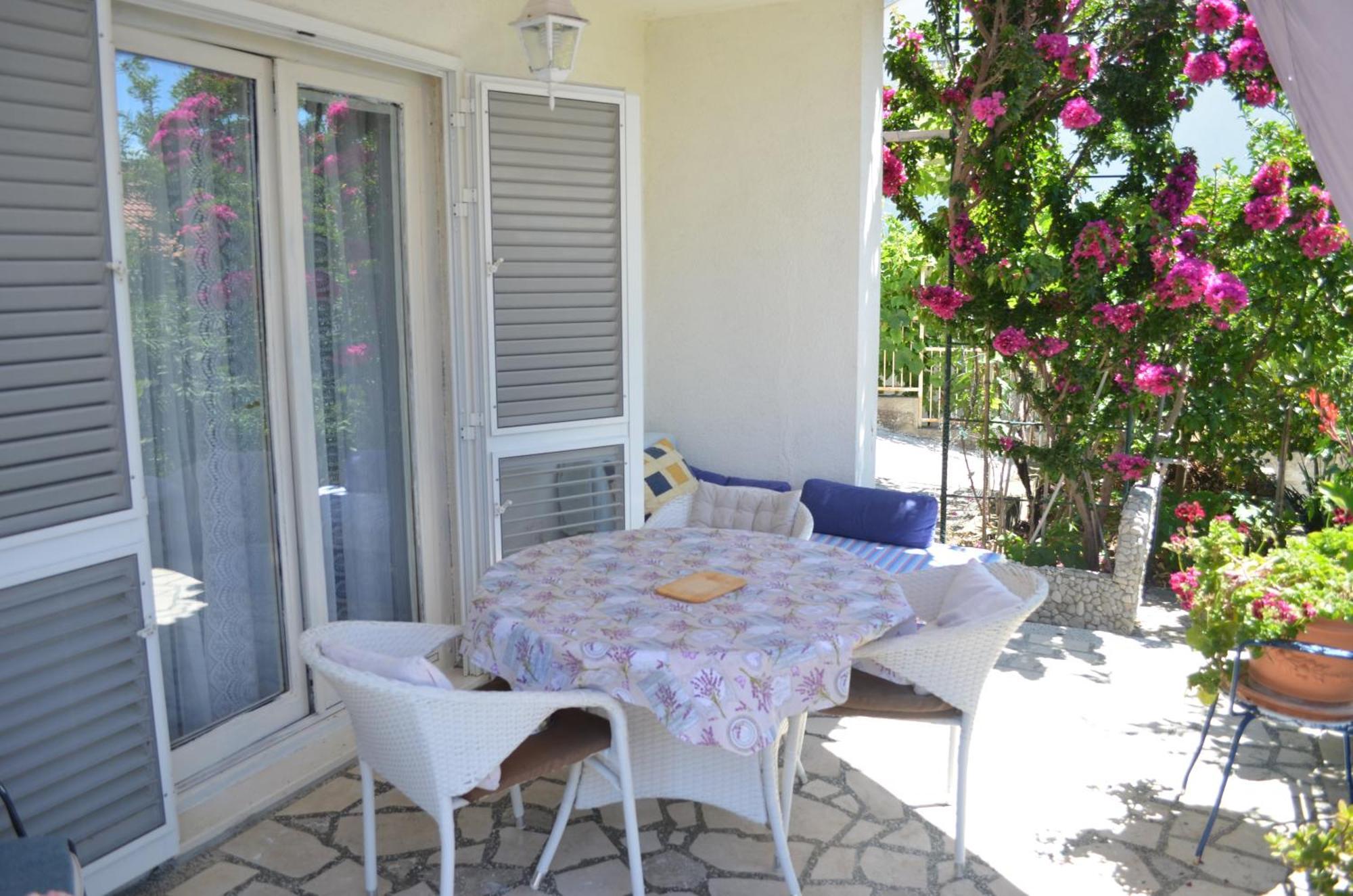 Garden House Apartamento